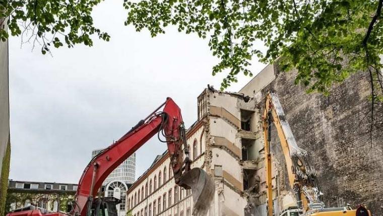 Demolición De 52 Casas Por Orden Judicial