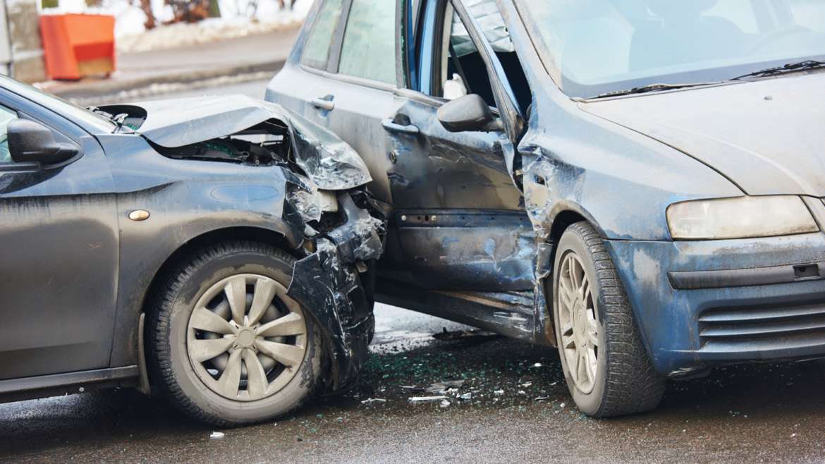 How to claim a total loss from the insurance company?
